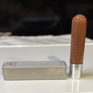 r.e.m. beauty Plumping Lip Gloss in Away Message
